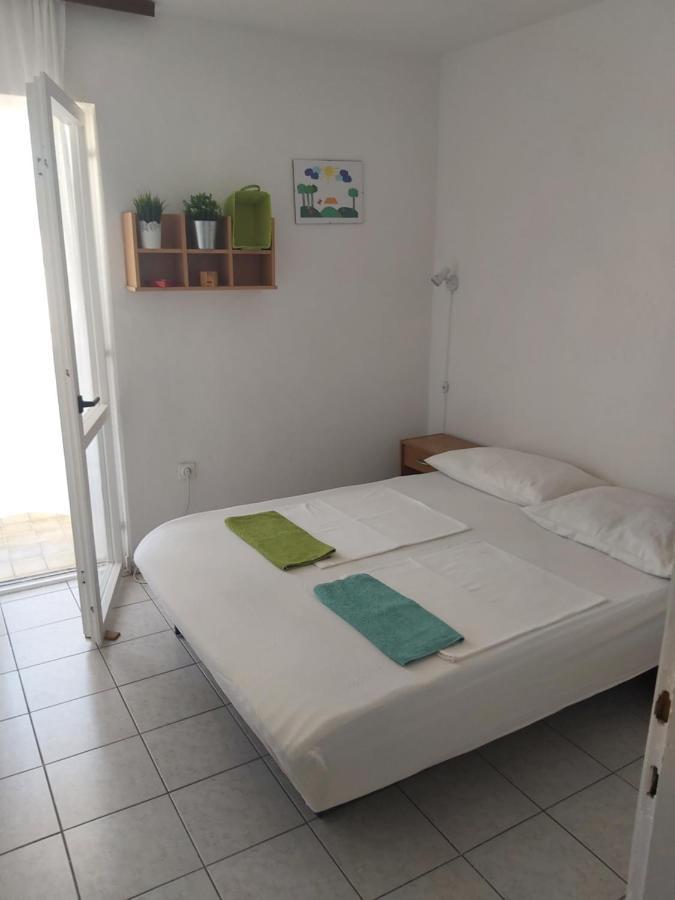 מרינה Apartments Iva I Marko מראה חיצוני תמונה