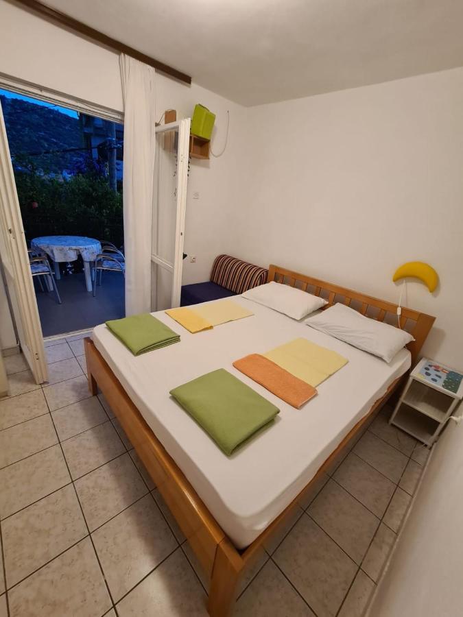 מרינה Apartments Iva I Marko מראה חיצוני תמונה