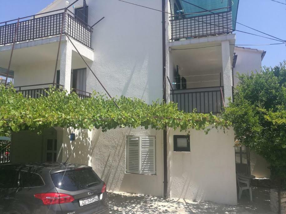 מרינה Apartments Iva I Marko מראה חיצוני תמונה